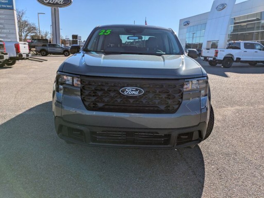 New 2025 Ford Maverick XLT Truck