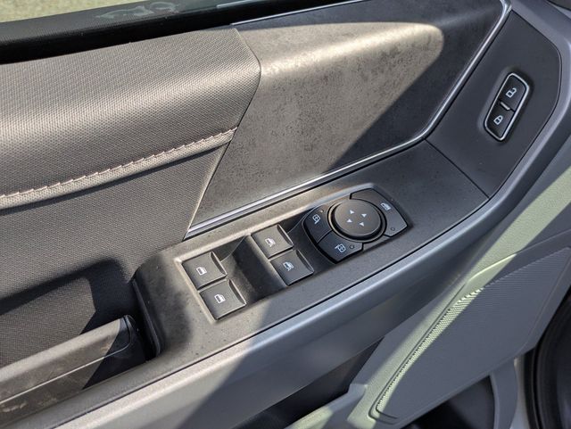 2026 Ford F-150 XLT - Photo 13