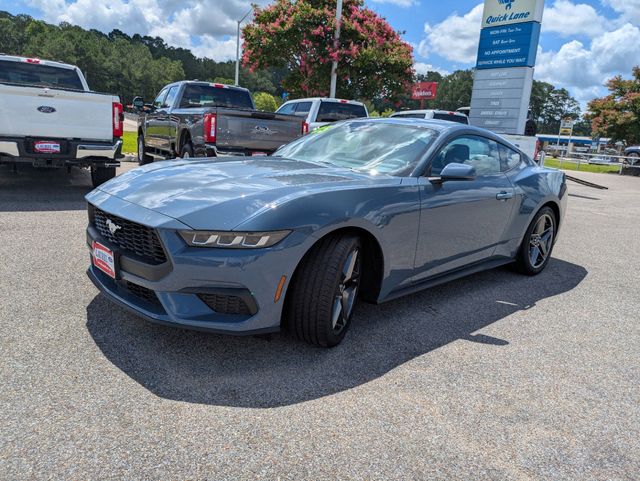 2025 Ford Mustang EcoBoost Premium photo 3