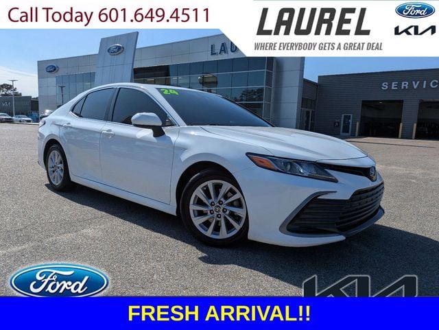 2024 Toyota Camry LE