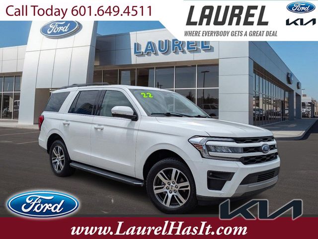 2022 Ford Expedition XLT's photo