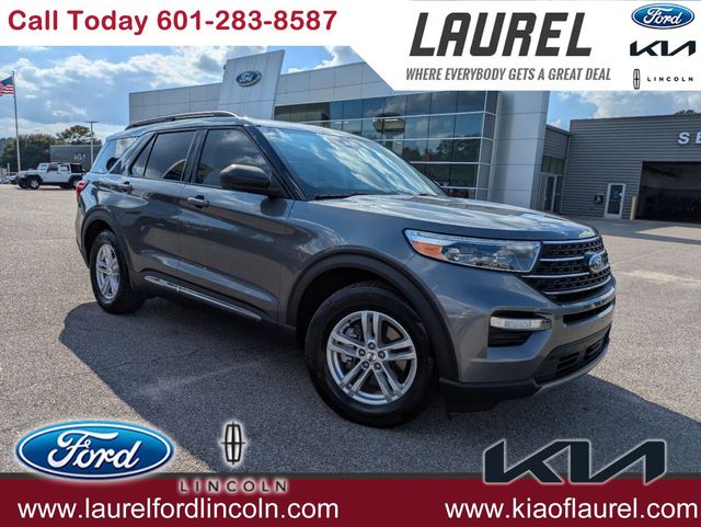 2022 Ford Explorer XLT's photo