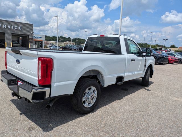 2026 Ford F-250 Super Duty XLT - Photo 9