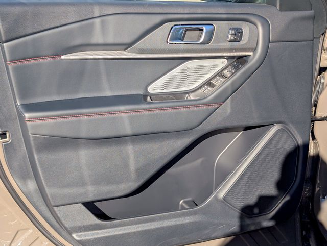 2026 Ford Explorer ST - Photo 15