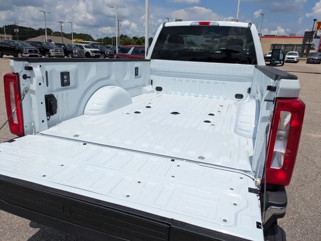 2026 Ford F-250 Super Duty XLT - Photo 8