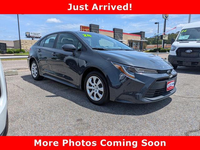 2024 Toyota Corolla LE CVT's photo