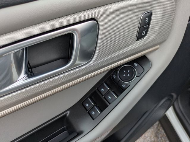2026 Ford Explorer Active - Photo 13