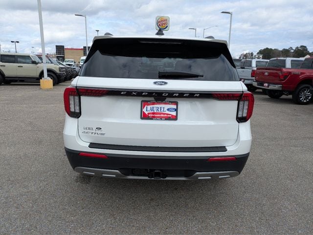 2026 Ford Explorer Active - Photo 7