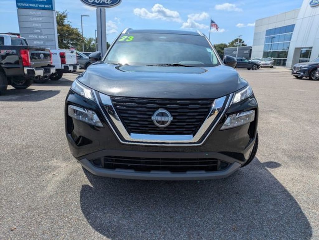 Used 2023 Nissan Rogue SV SUV