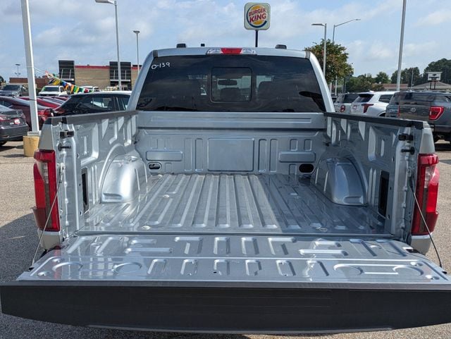 2026 Ford F-150 XLT - Photo 7