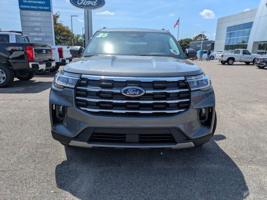 New 2025 Ford Explorer Active SUV