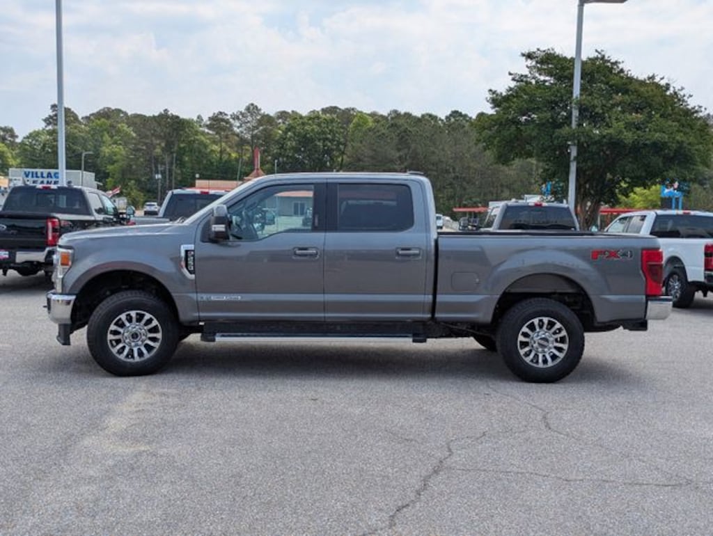 Used 2022 Ford F-250SD Lariat Truck