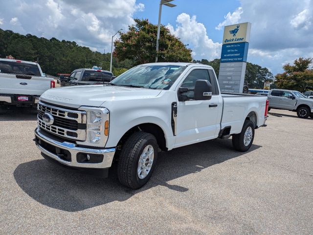 2026 Ford F-250 XLT photo 3