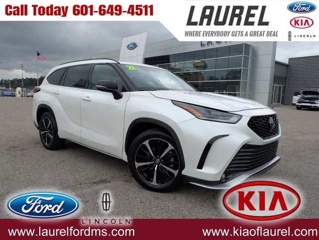 2021 Toyota Highlander XSE's photo