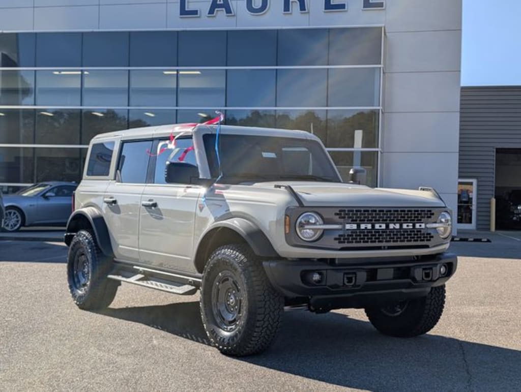 New 2025 Ford Bronco Badlands SUV