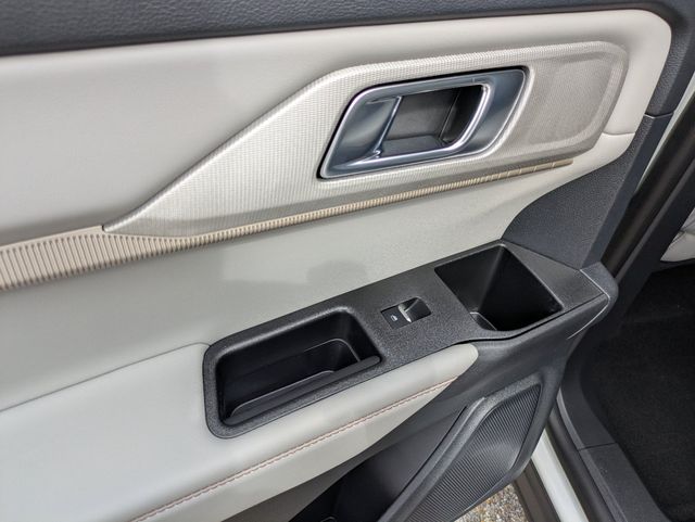 2026 Ford Explorer Active - Photo 15