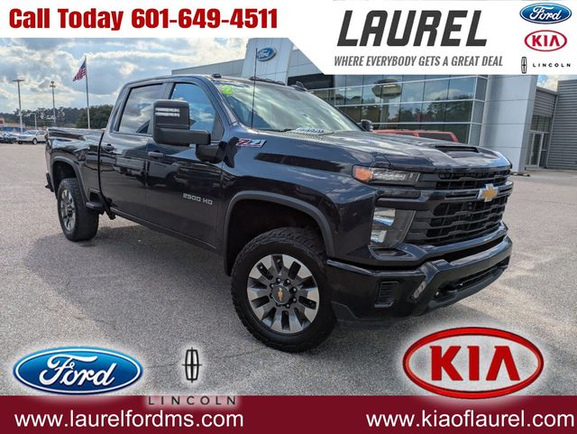 2024 Chevrolet Silverado 2500HD Custom's photo