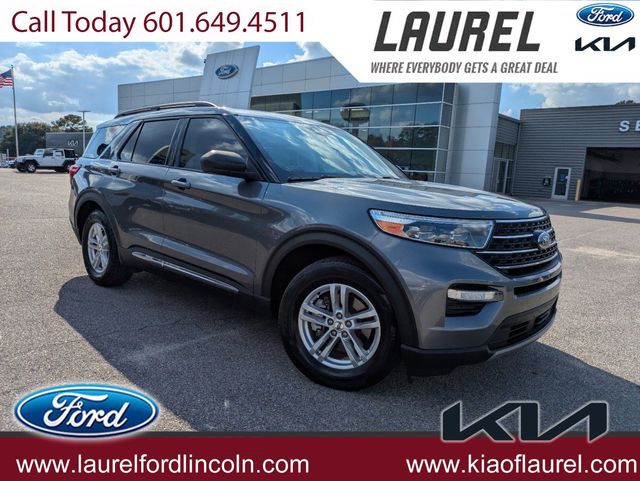 2022 Ford Explorer XLT's photo