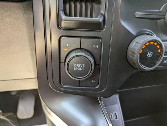 2025 Ford F-150 STX - Photo 19