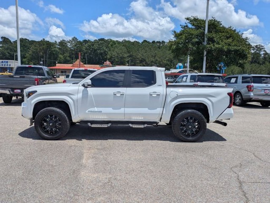Used 2024 Toyota Tacoma SR5 Truck