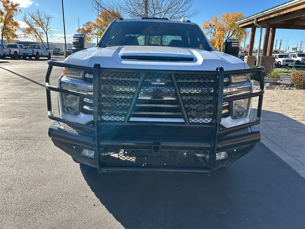 2022 Chevrolet Silverado 3500HD High Country photo 3