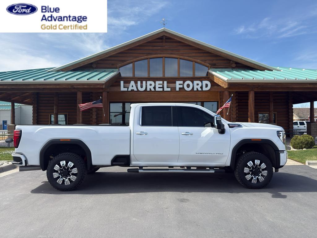 2024 GMC Sierra 4WD Crew Cab Standard Box Denali's photo