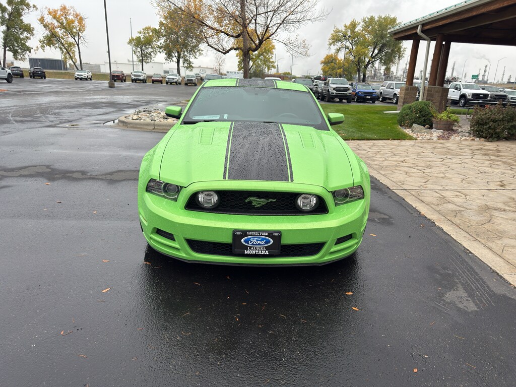 2014 Ford Mustang GT Premium photo 2