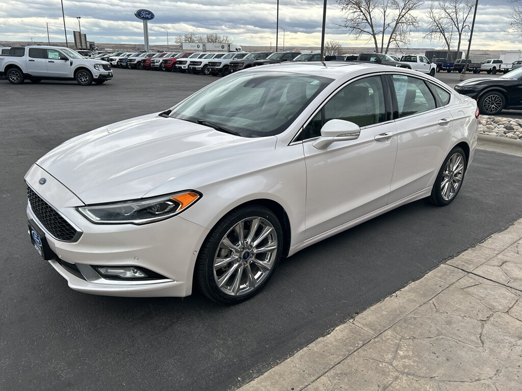 2017 Ford Fusion Platinum photo 3