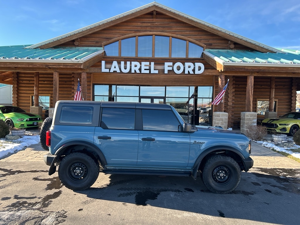 2022 Ford Bronco 4-Door Base's photo