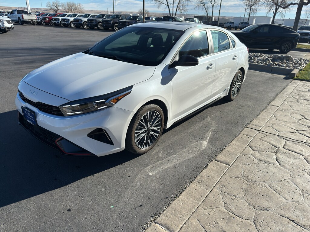 2024 Kia Forte GT-Line photo 4