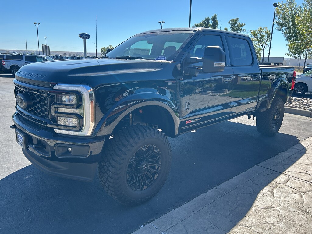 2025 Ford F-250 XLT photo 3