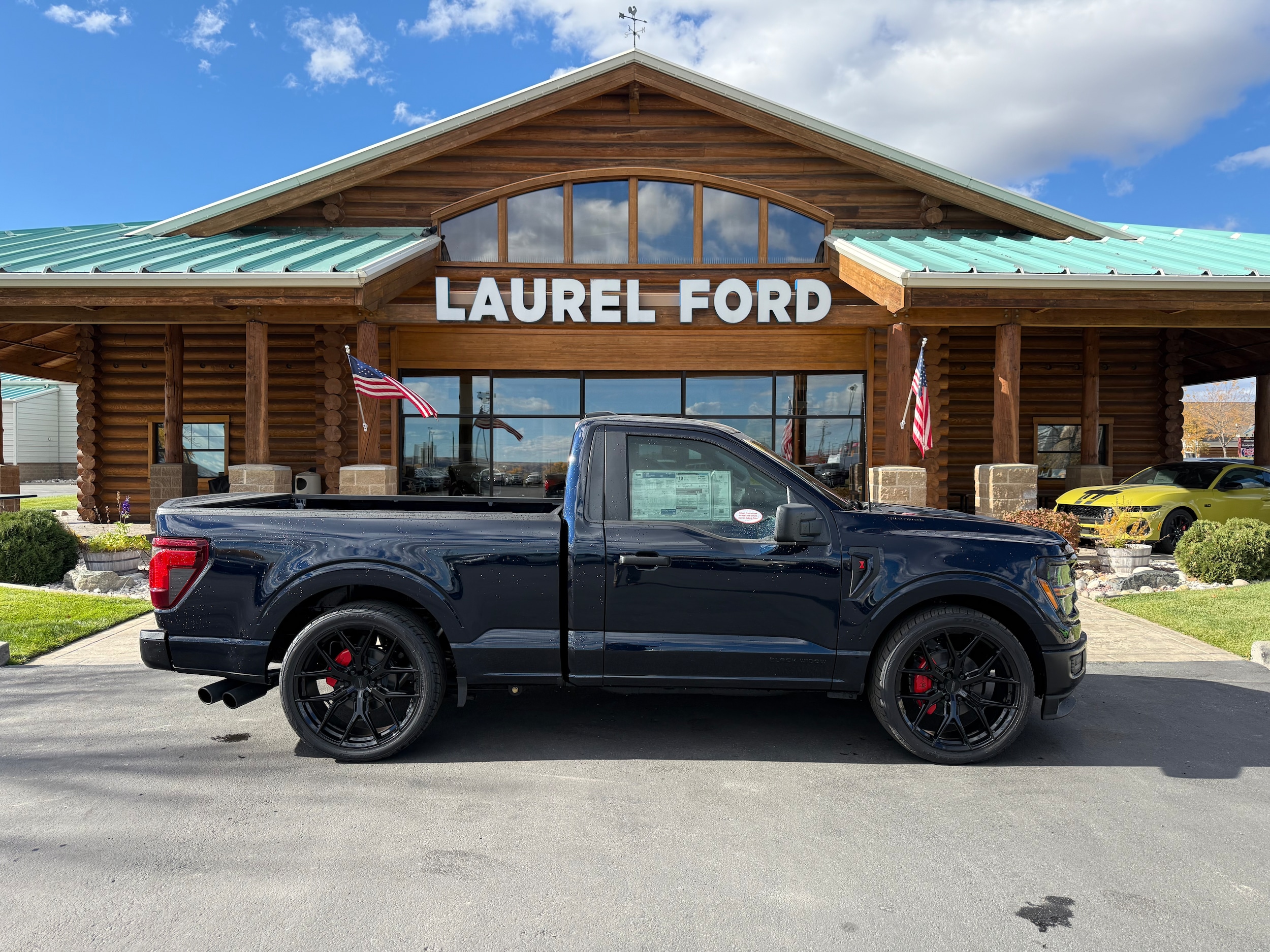 2025 Ford F-150 XL's photo