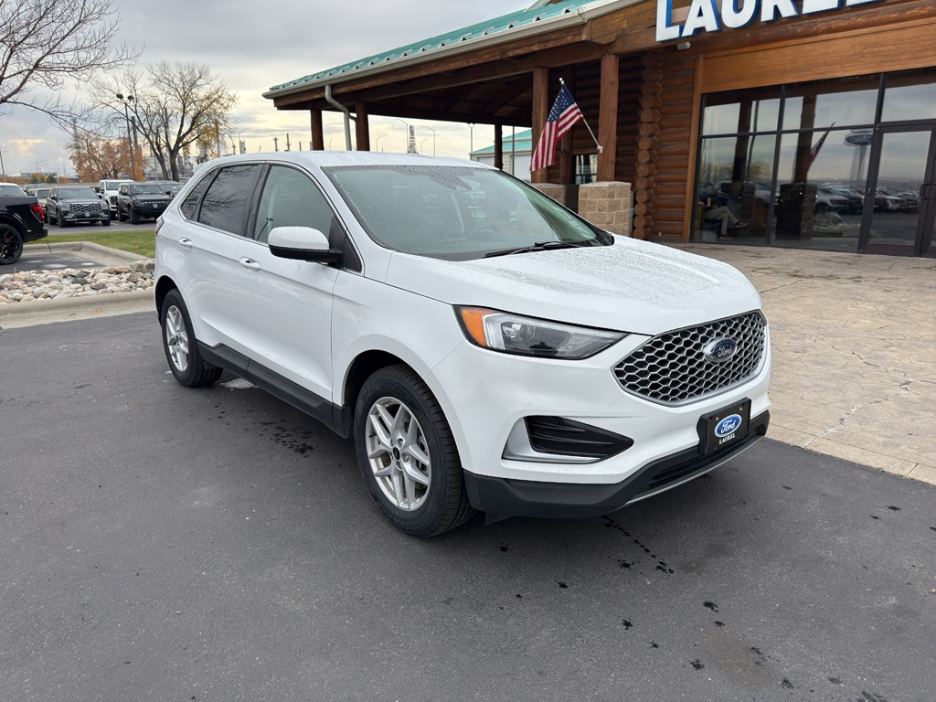 Used 2024 Ford Edge SEL Sport Utility