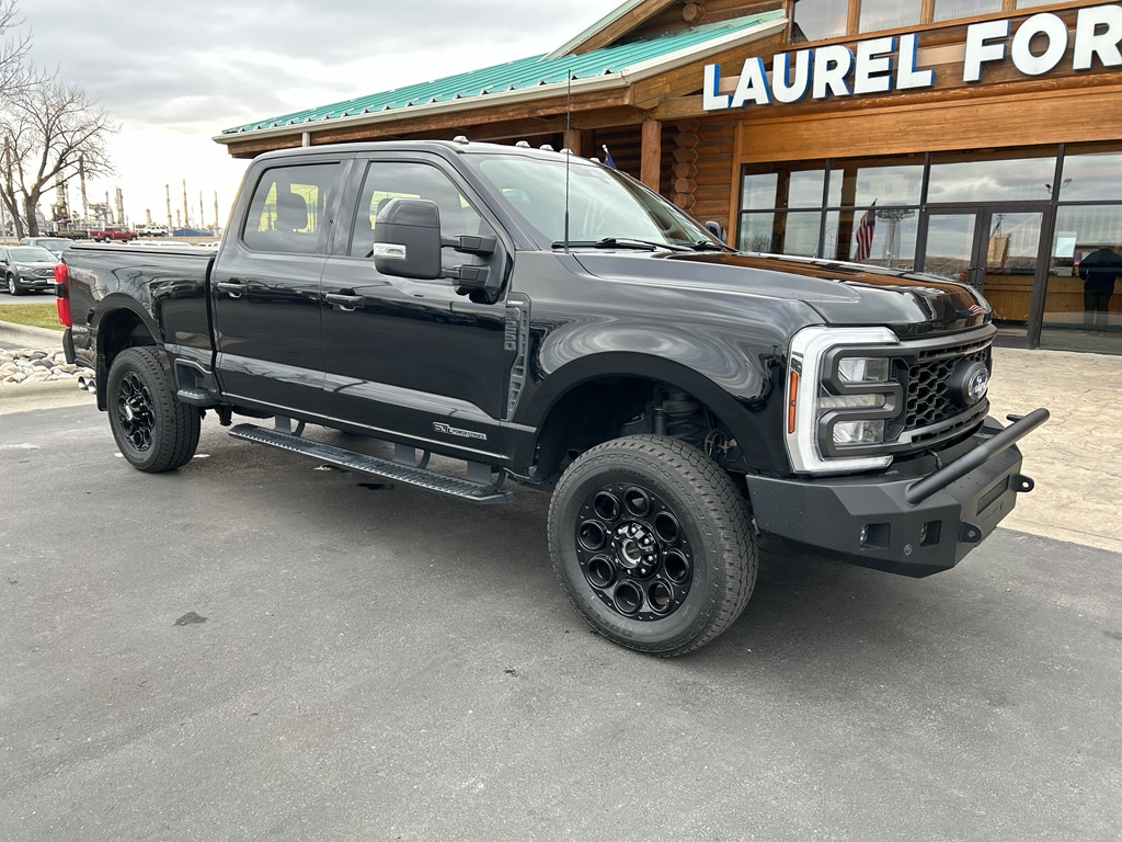 2024 Ford F-250 Lariat photo 2