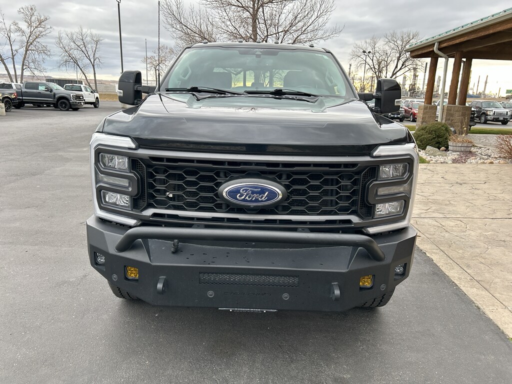2024 Ford F-250 Lariat photo 3