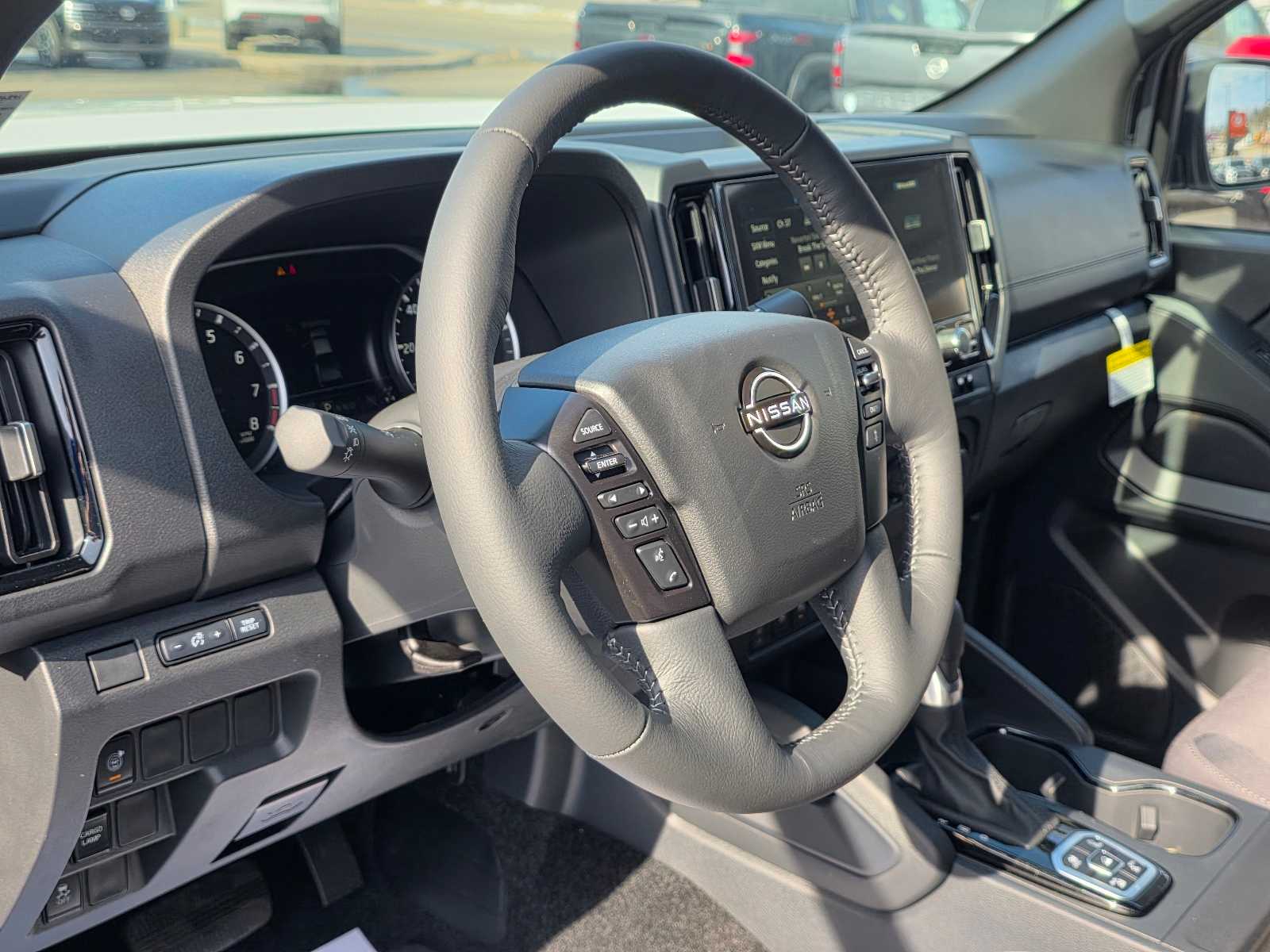2026 Nissan Frontier SV - Photo 9