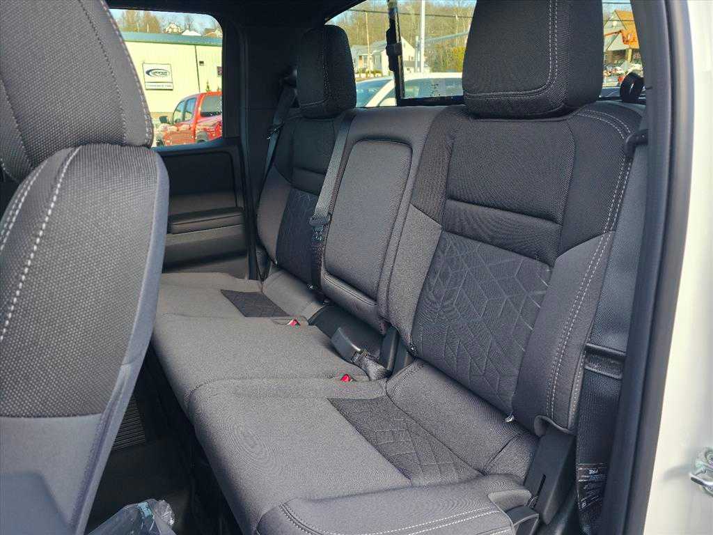 2026 Nissan Frontier SV - Photo 10