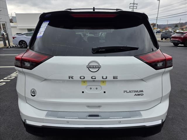 2026 Nissan Rogue Platinum photo 2