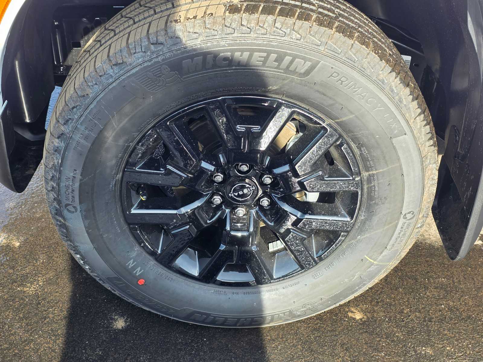 2026 Nissan Frontier SV - Photo 8