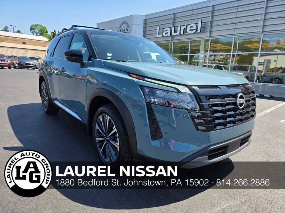 2026 Nissan Pathfinder Platinum 4WD's photo