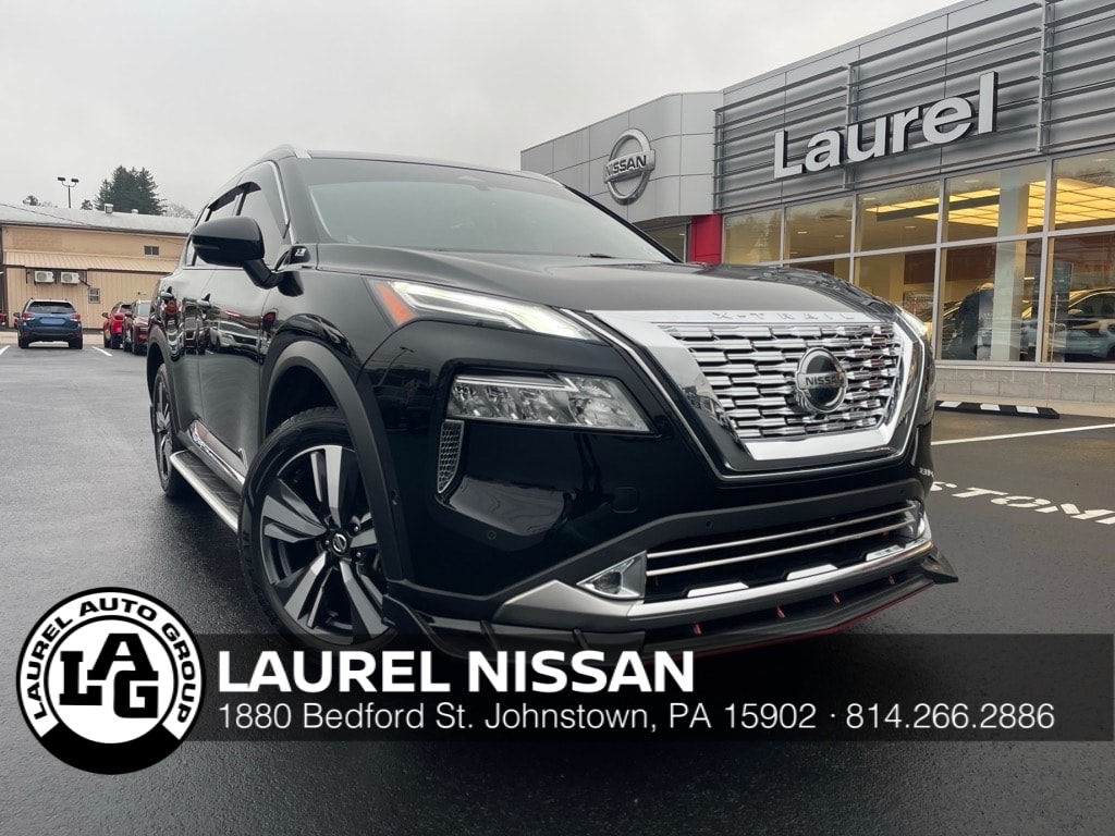 2021 Nissan Rogue Platinum's photo