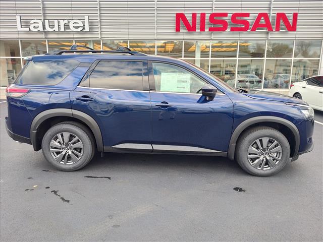 2025 Nissan Pathfinder SV photo 2