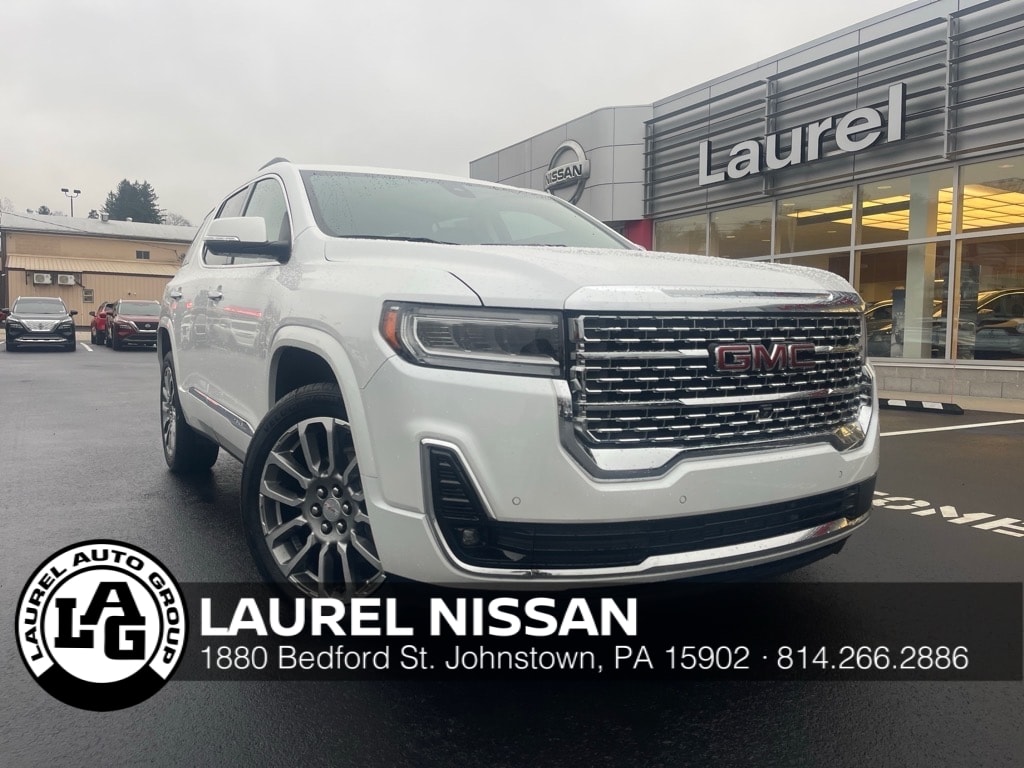 2023 GMC Acadia Denali's photo