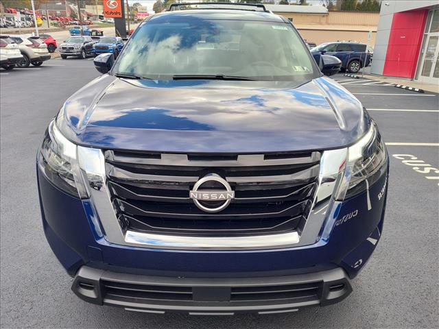 2025 Nissan Pathfinder SV photo 4