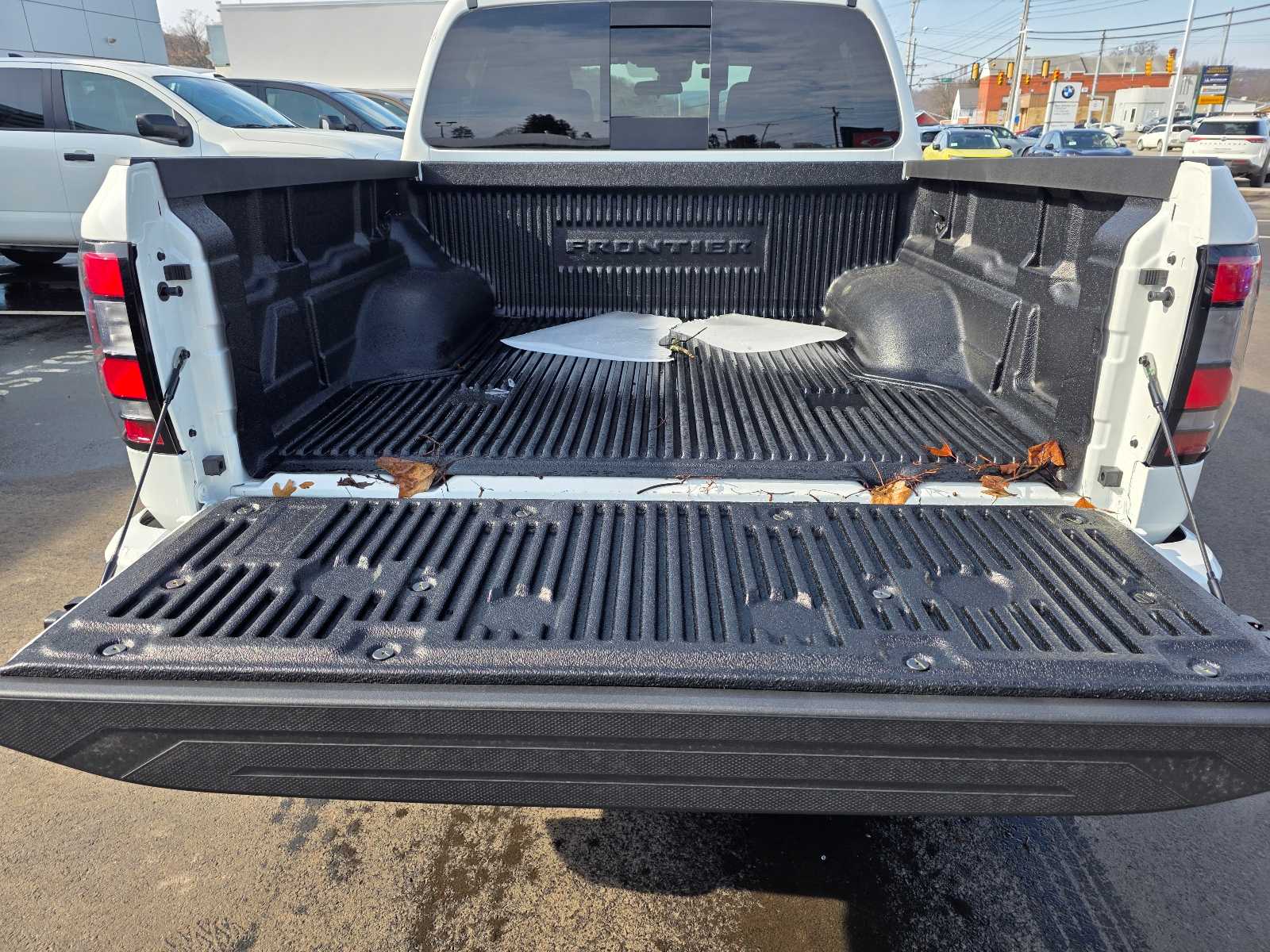 2026 Nissan Frontier SV - Photo 6