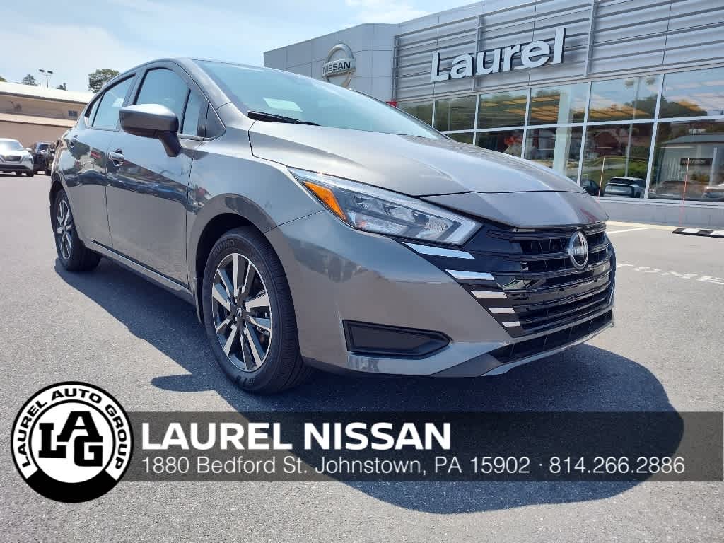 2025 Nissan Versa 1.6 SV CVT's photo