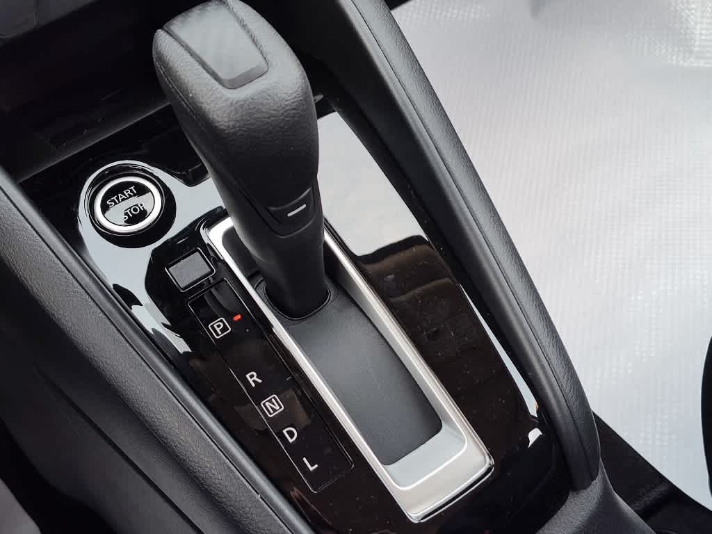 2025 Nissan Versa Sedan SV - Photo 19