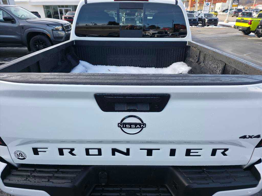 2026 Nissan Frontier SV - Photo 6