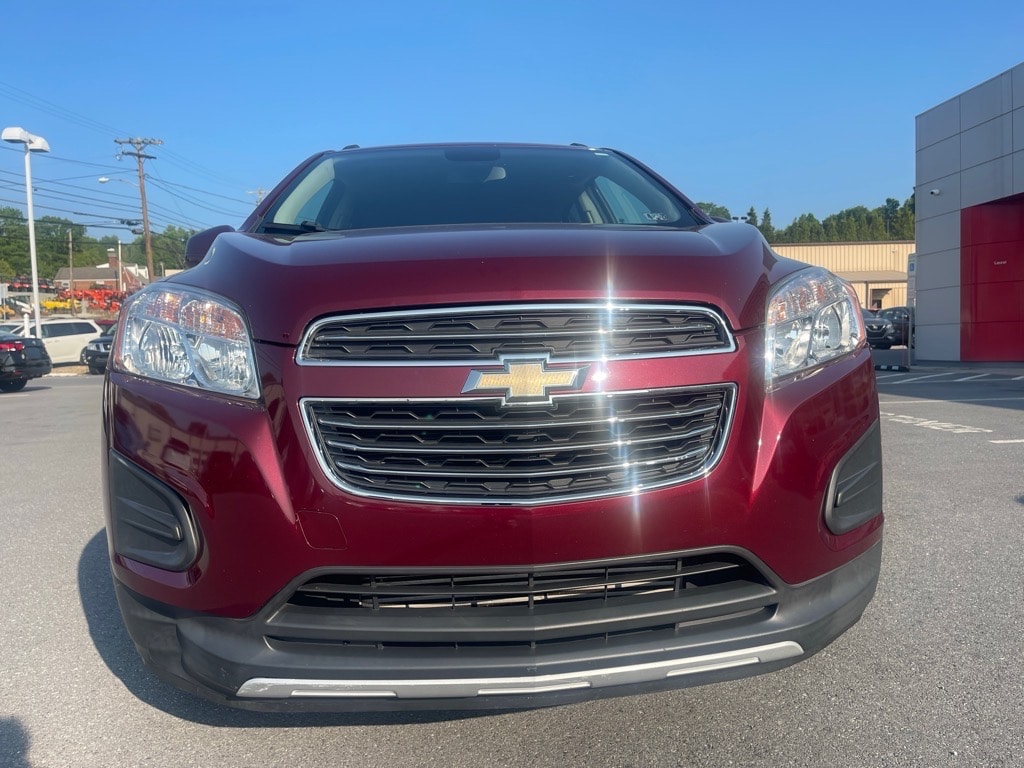 Used 2016 Chevrolet Trax LT with VIN 3GNCJPSB2GL241645 for sale in Johnstown, PA