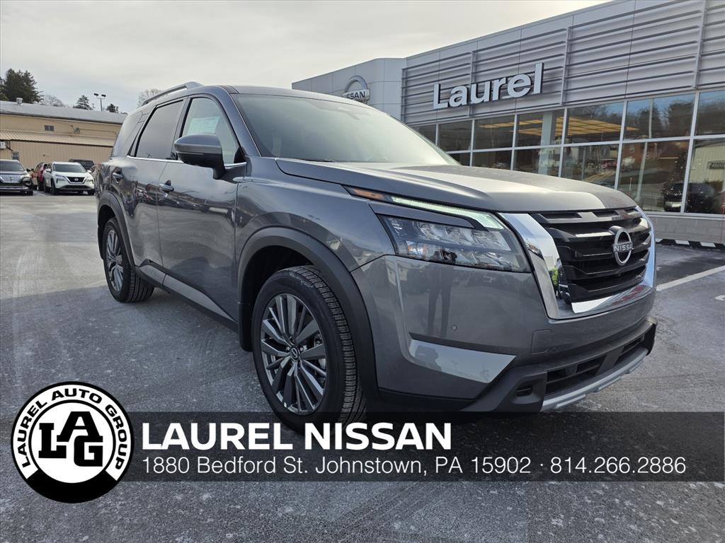 2025 Nissan Pathfinder SL's photo